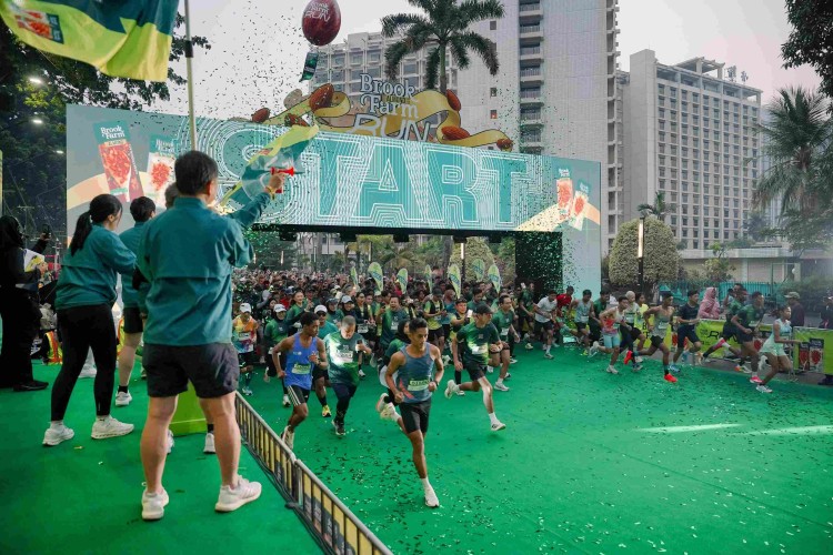 Lebih dari 5.000 Pelari Padati BrookFarm Almond Run di GBK