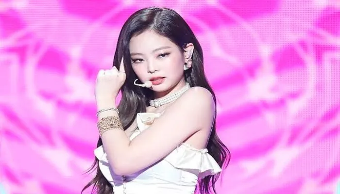 Jennie Rilis EP Fallen Angel: Enam Lagu, Satu Pernyataan