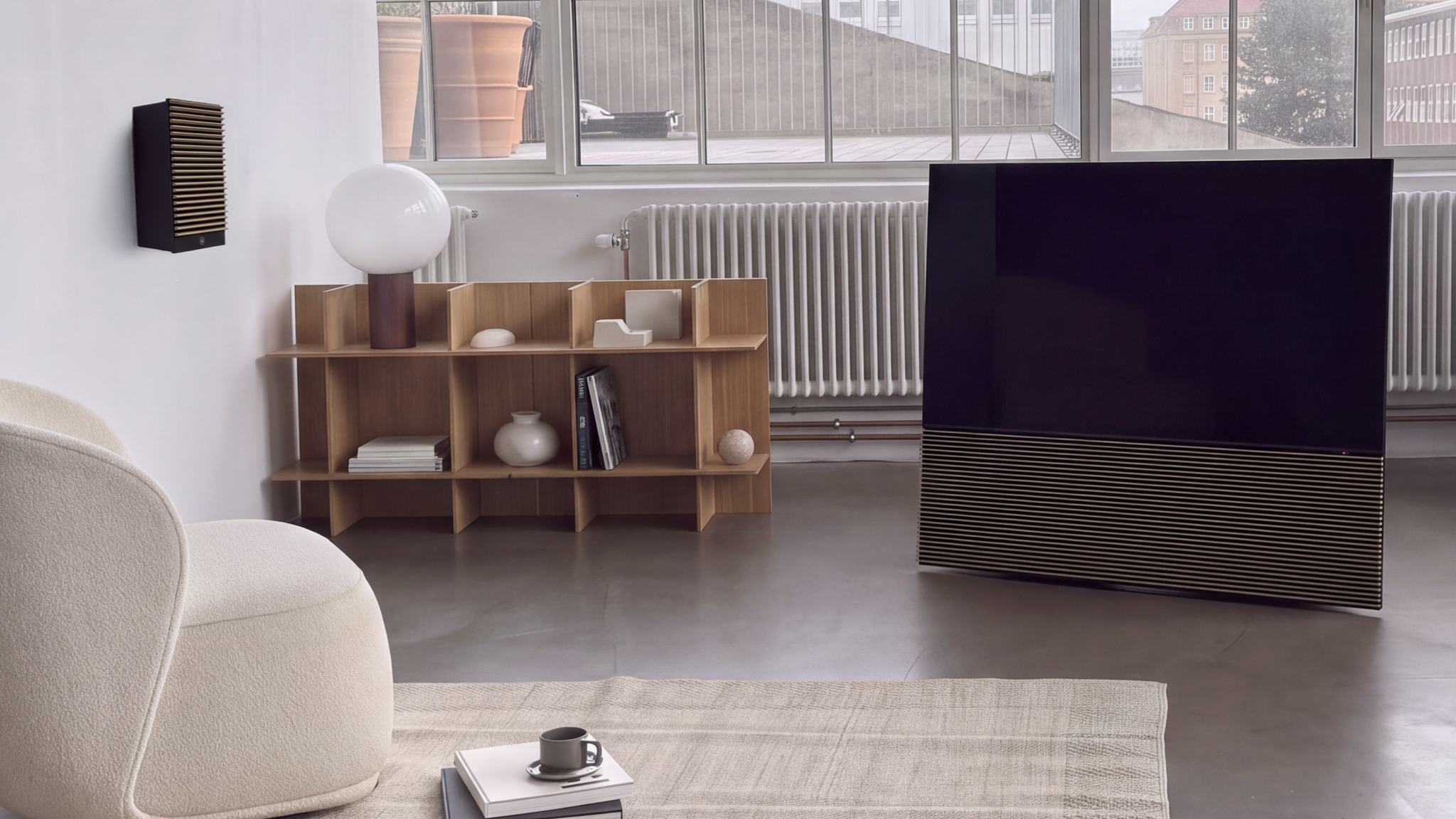 Canvas HiFi Audiophile: Soundbar Dolby Atmos untuk Ruang Keluarga