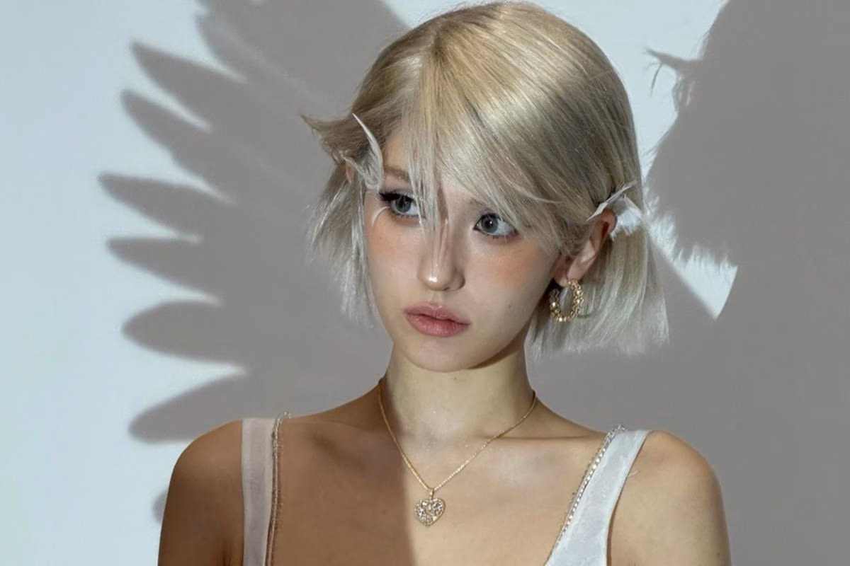 Bagaimana Idol K-Pop Wanita Menulis Lirik dari Catatan Ponsel