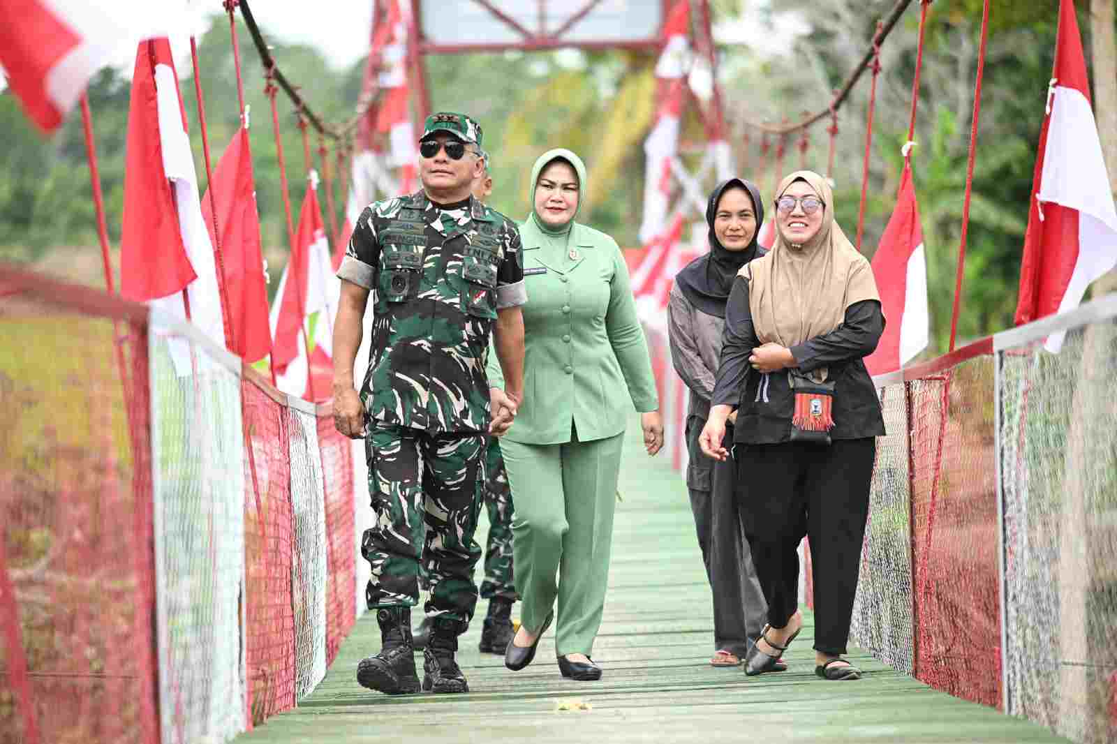 TNI Bangun 133 Jembatan Perintis, Membuka Akses dan Agenda Politik Pemerataan