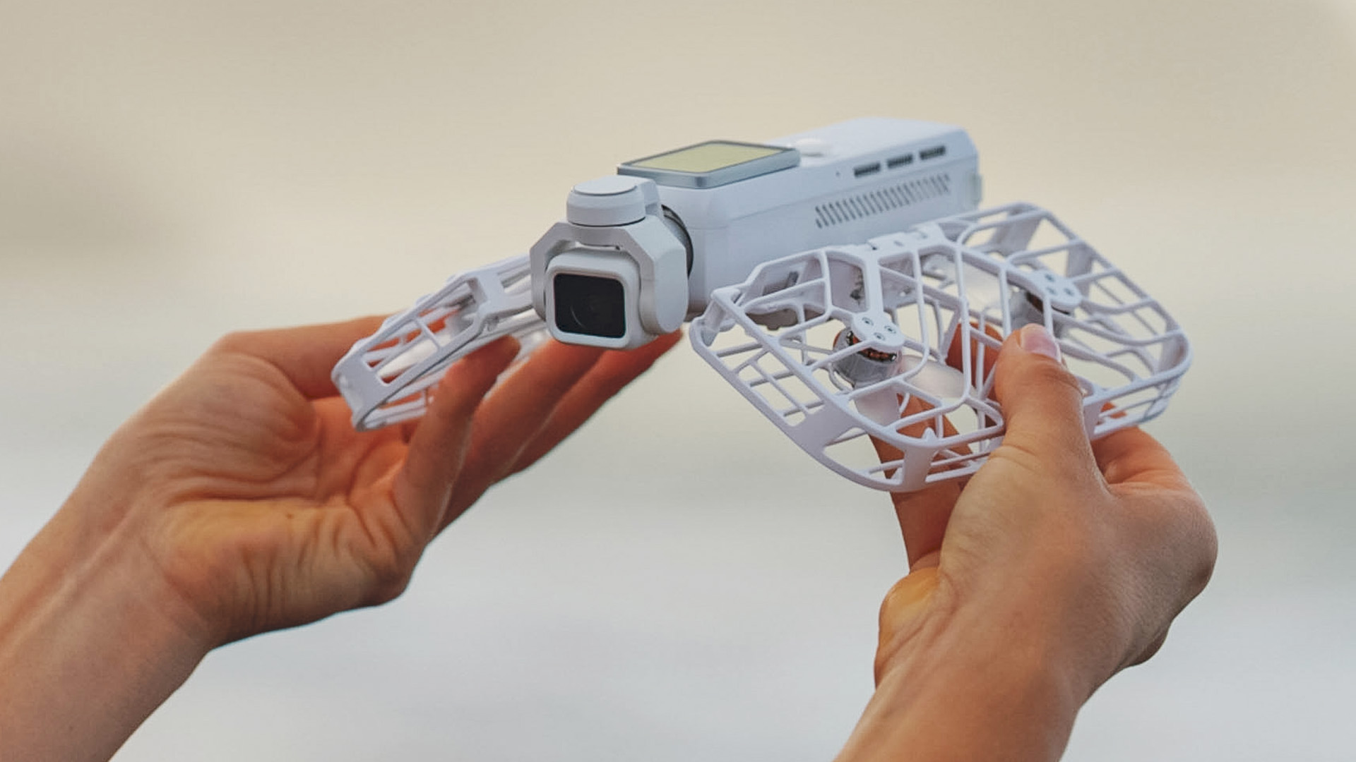 Drone Gimbal Hybrid HoverAir Versa Dilarang: Sinyal Keras dari FCC