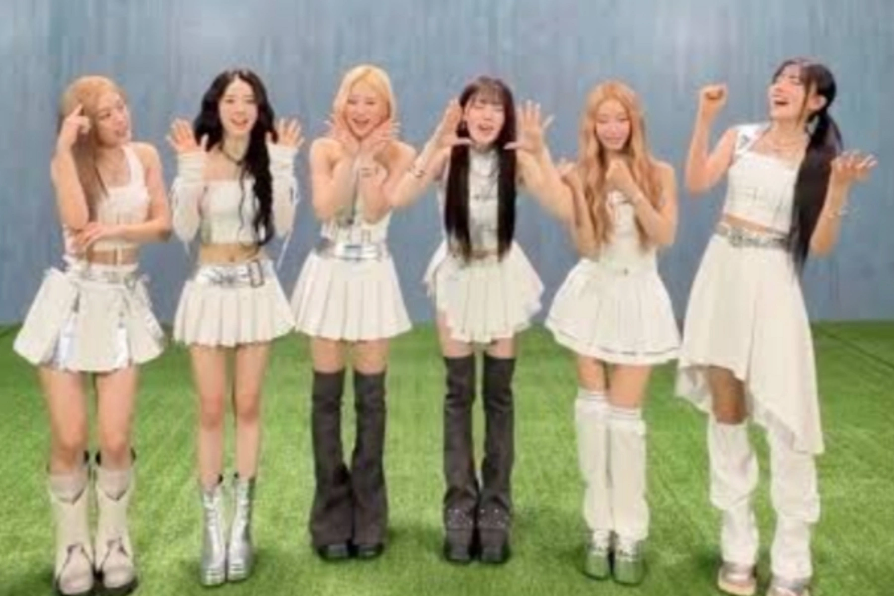 Tur K-Pop Menghangatkan Musim Konser: CLOSE YOUR EYES dan STAYC