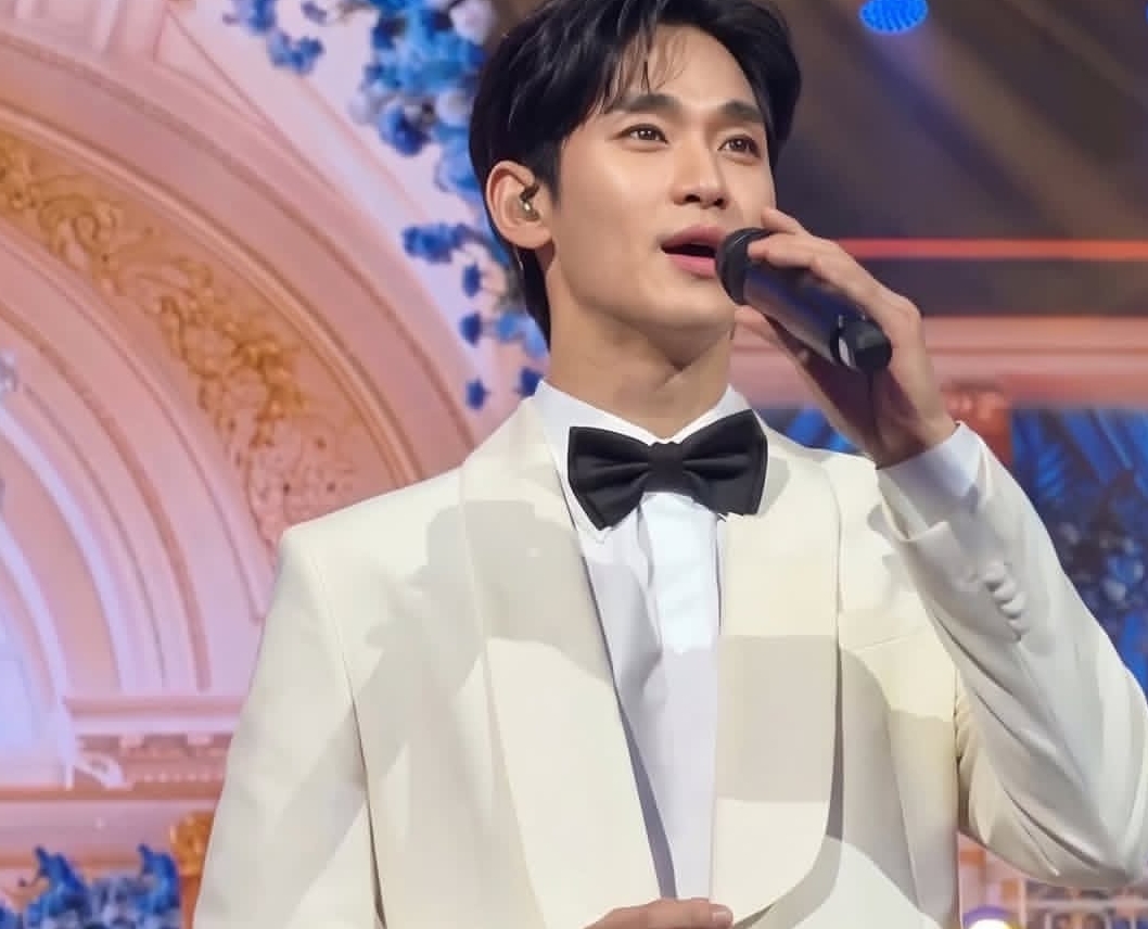 Comeback Kim Soo Hyun: Antara Euforia dan Keraguan Publik