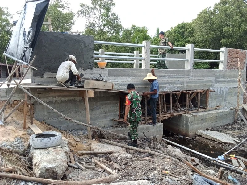 Jembatan Komunitas Pulih Lewat Gotong Royong