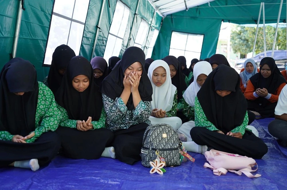 Strategi Pembelajaran Darurat: Sekolah Bertahan di Tengah Gempa