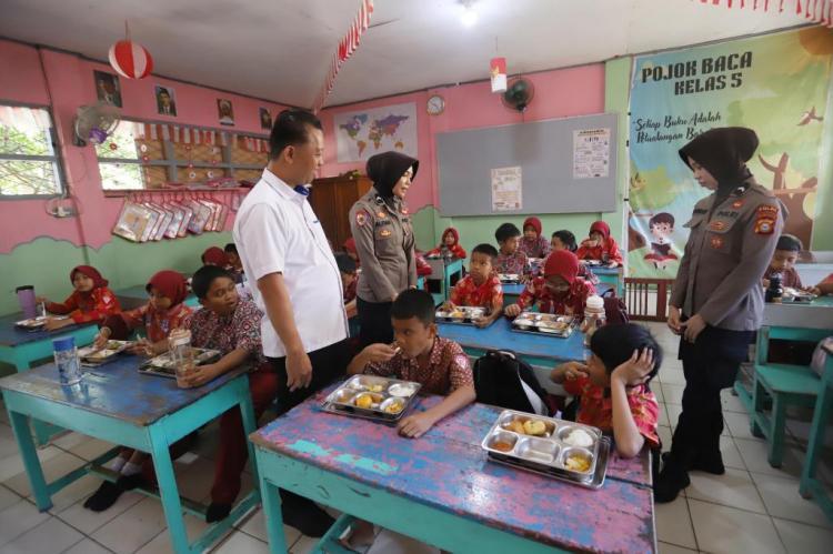 Program Makan Bergizi Gratis Dongkrak Fokus dan Energi Siswa SD