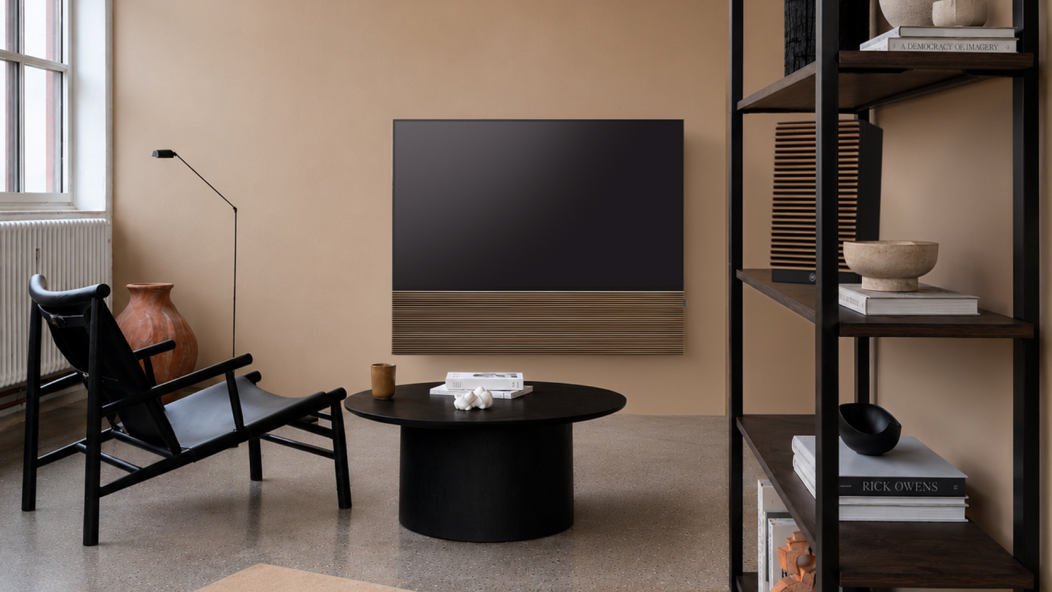 Canvas HiFi Audiophile: Soundbar Dolby Atmos untuk Ruang Keluarga