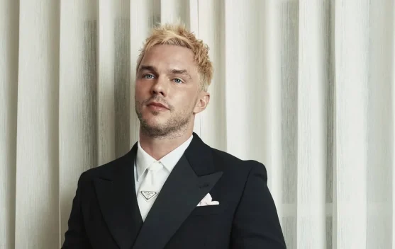 Kit Harington Gantikan Nicholas Hoult sebagai Gilderoy Lockhart