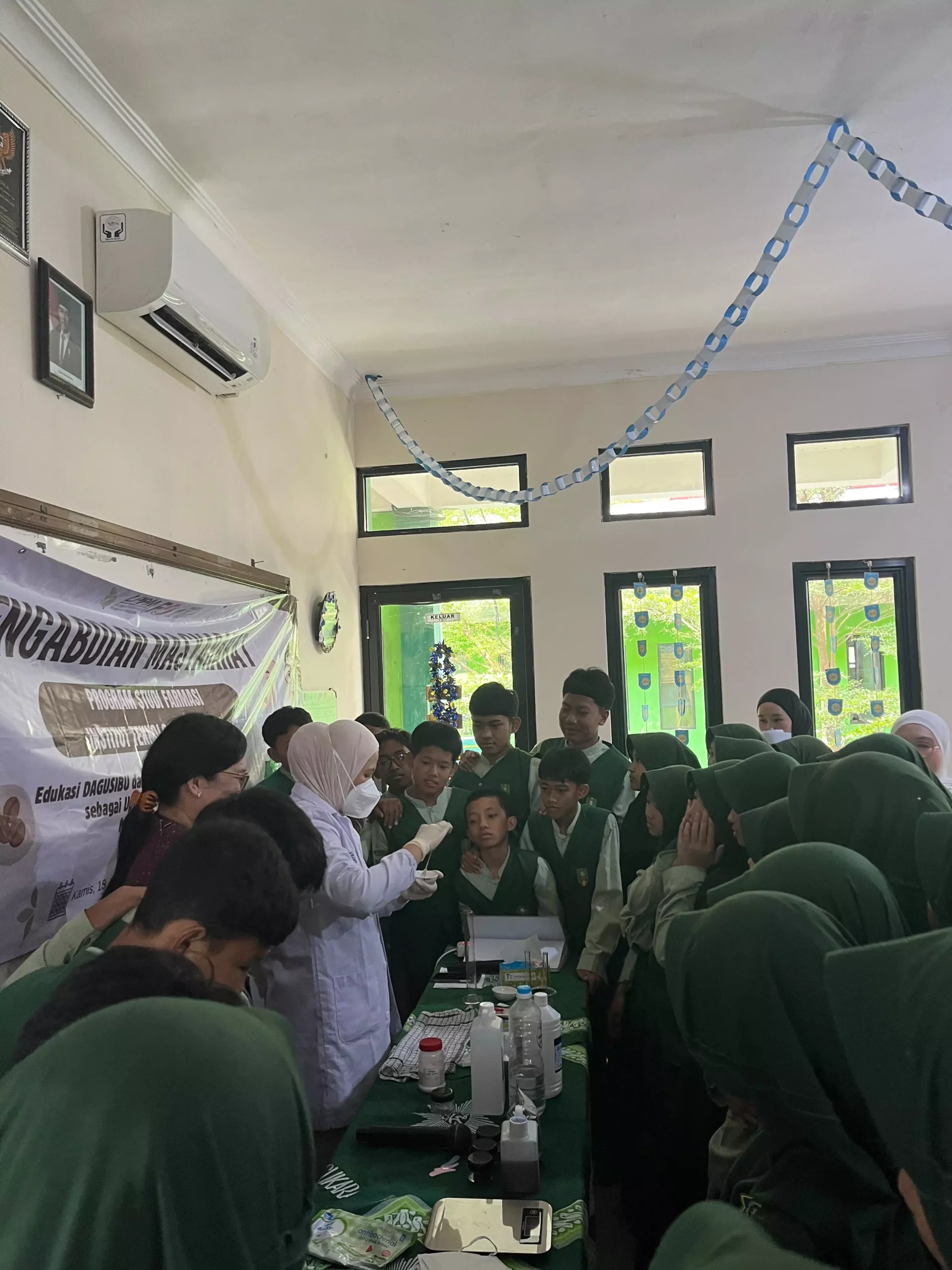 Dari Kopi hingga Rumput Laut: Workshop Skincare Alami Menghidupkan Bahan Lokal