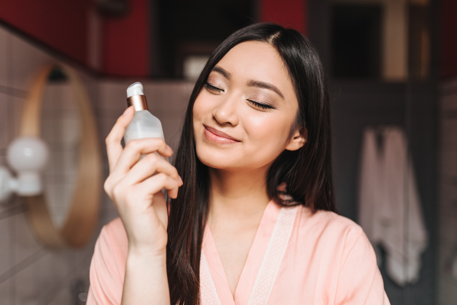 10 Parfum Lokal Woody dan Musky Terbaik dengan Aroma Elegan