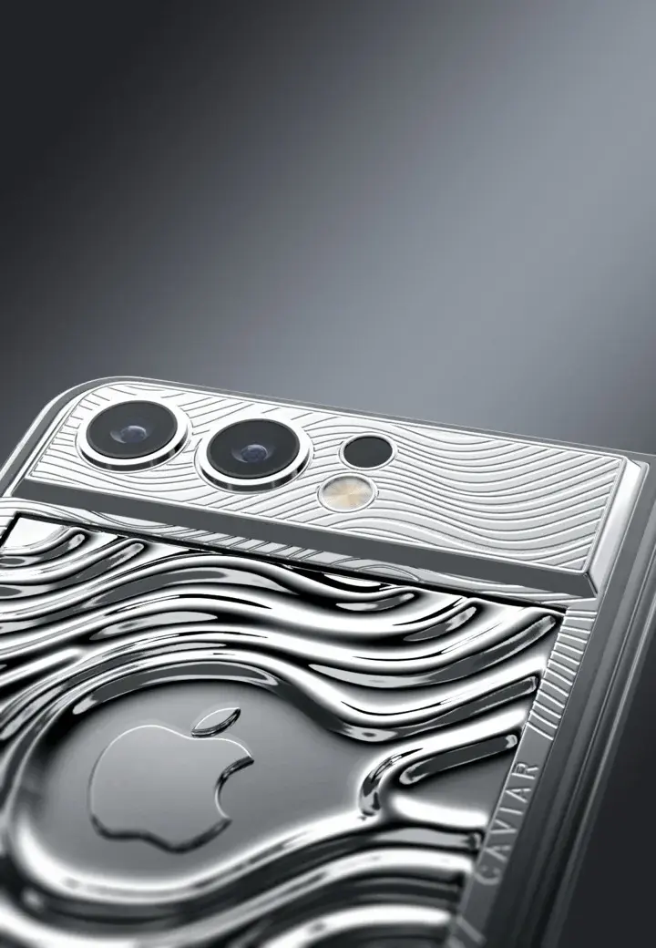 Caviar Ubah iPhone Ultra Jadi Perhiasan Berjalan