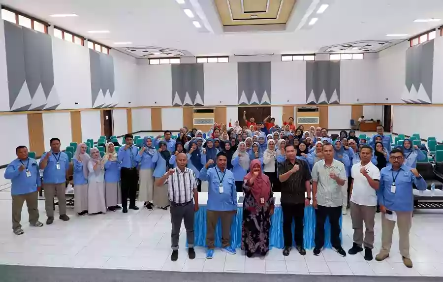 Kolaborasi Guru dan Kampus Dorong Bahasa Inggris Komunikatif di SMK