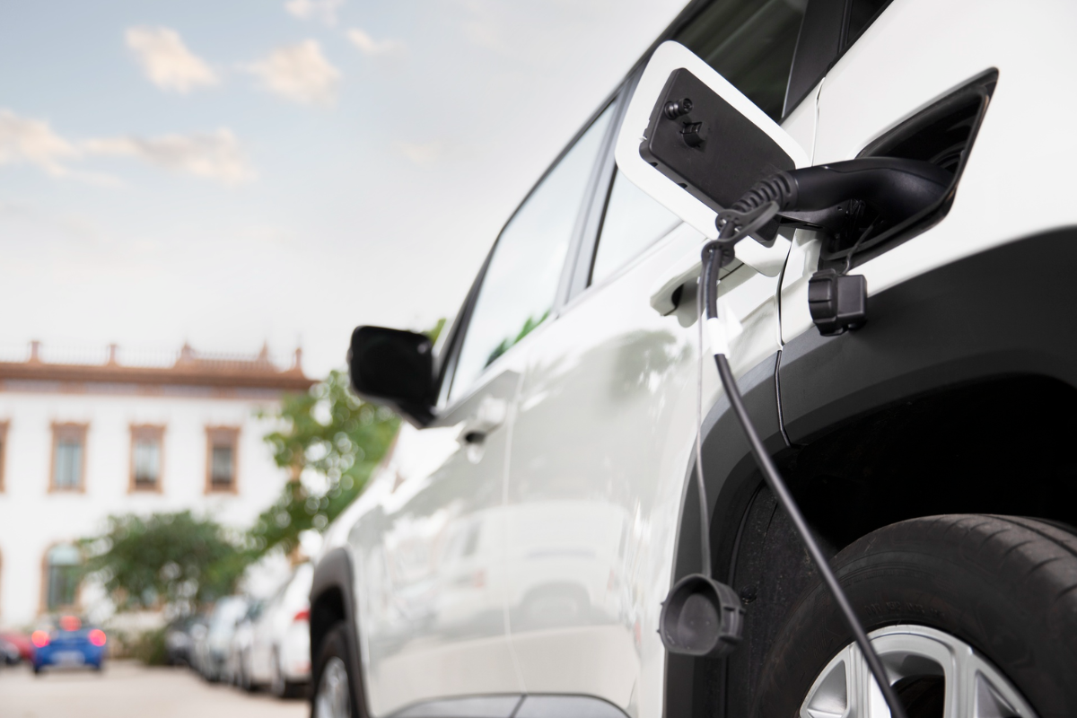 Mobil Listrik atau Hybrid? Panduan Memilih Sesuai Gaya Hidup