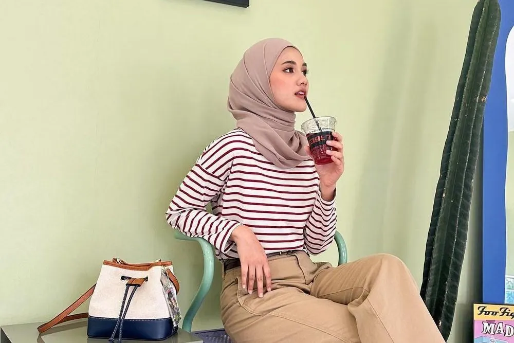 Pose dan Filter Estetik untuk Foto Sendiri yang Instagram-Worthy