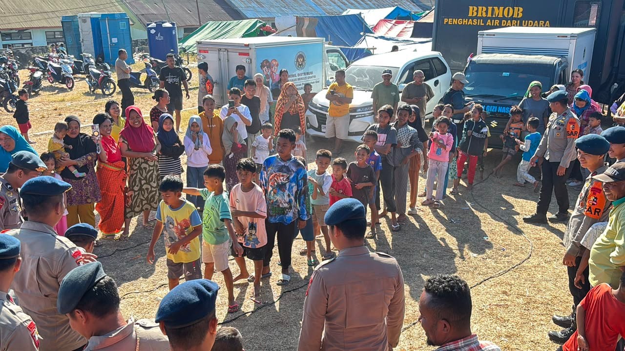 Bagaimana Polri Menggunakan Seni dan Musik untuk Memulihkan Trauma Anak Korban Bencana
