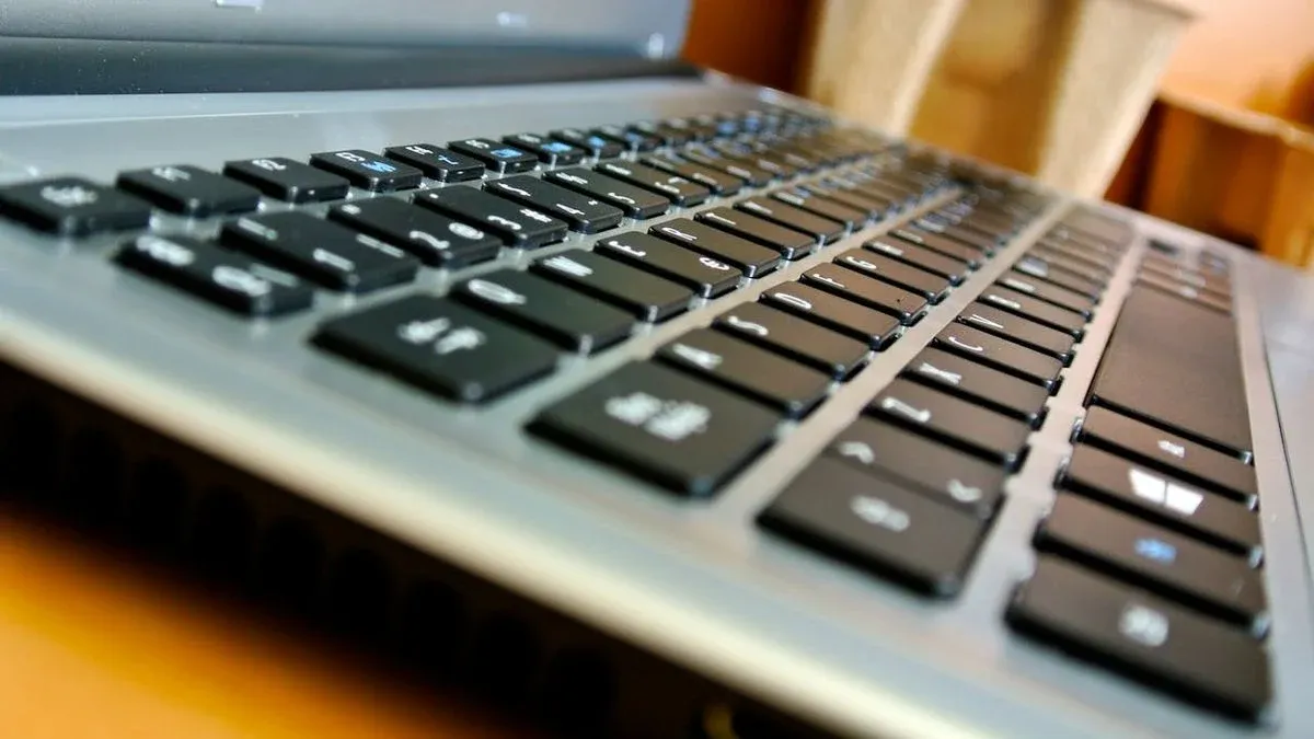 Laptop Murah di Bawah 3 Juta untuk Kerja Kantor dan Kuliah