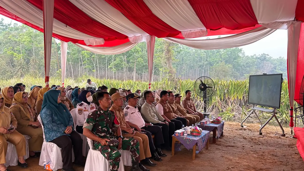 Smart Greenhouse IoT dan Kapal Listrik: Strategi PLN Menguatkan Ekonomi Desa