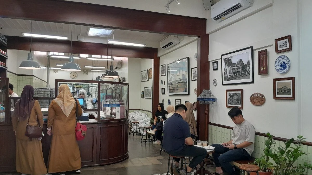7 Kuliner Viral Bandung yang Memang Pantas Bikin Antre