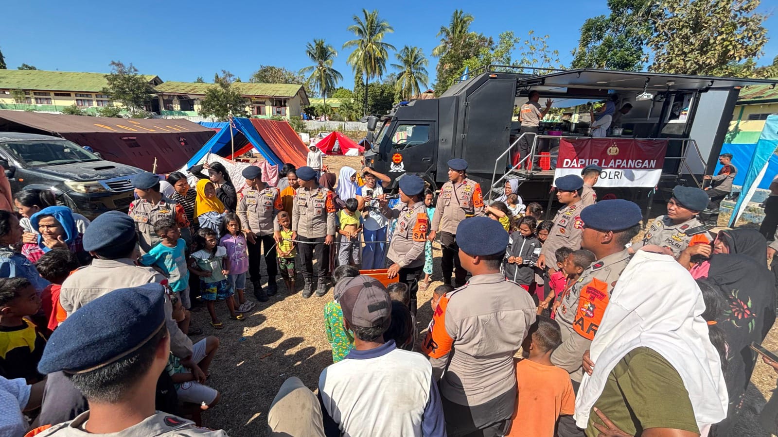 Bagaimana Polri Menggunakan Seni dan Musik untuk Memulihkan Trauma Anak Korban Bencana
