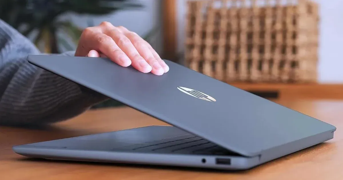 HP OmniBook 3 vs MacBook Neo: Laptop OLED Terjangkau untuk Profesional Mobile