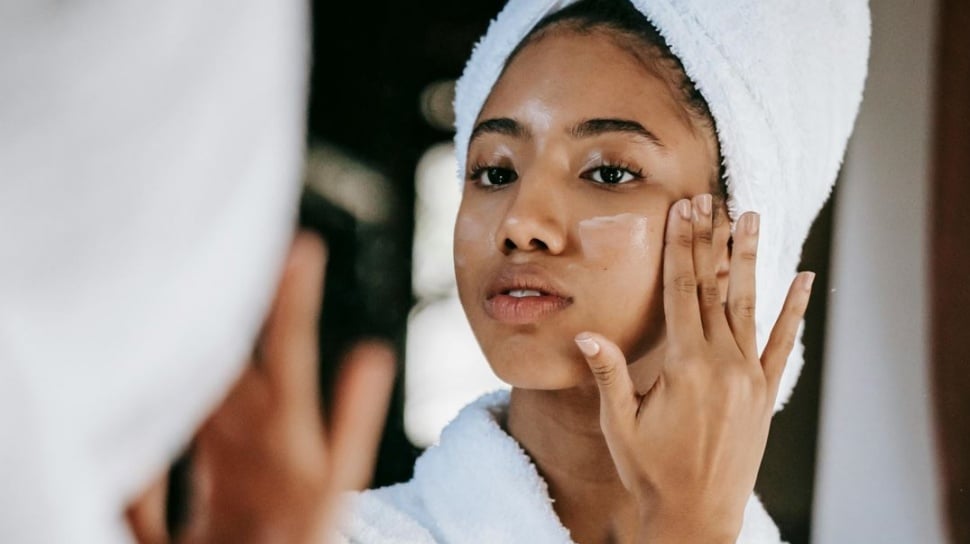 4 Moisturizer Mencerahkan Terjangkau untuk Kulit Kusam