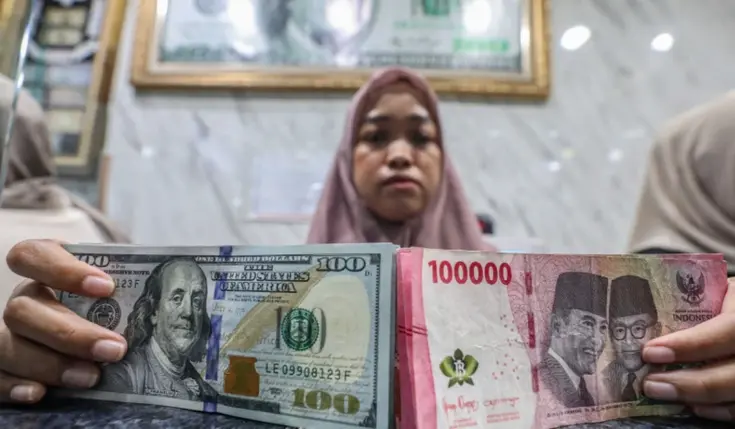 Rupiah Terancam Melemah: BI-Rate, Geopolitik, dan Dominasi Fiskal