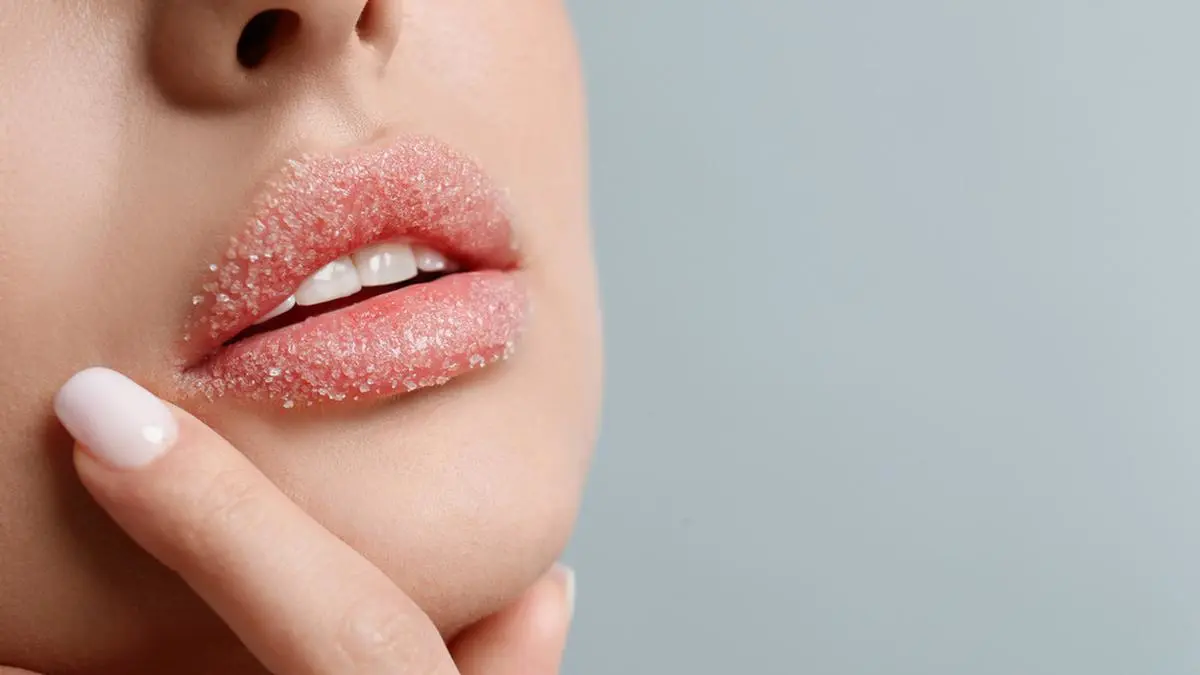 Lip Oil vs Lip Tint: Bibir Natural yang Lembap dan Tahan Lama