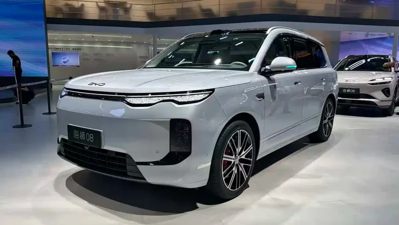 BYD Sealion 08: SUV Listrik Premium dengan Jangkauan 900 km