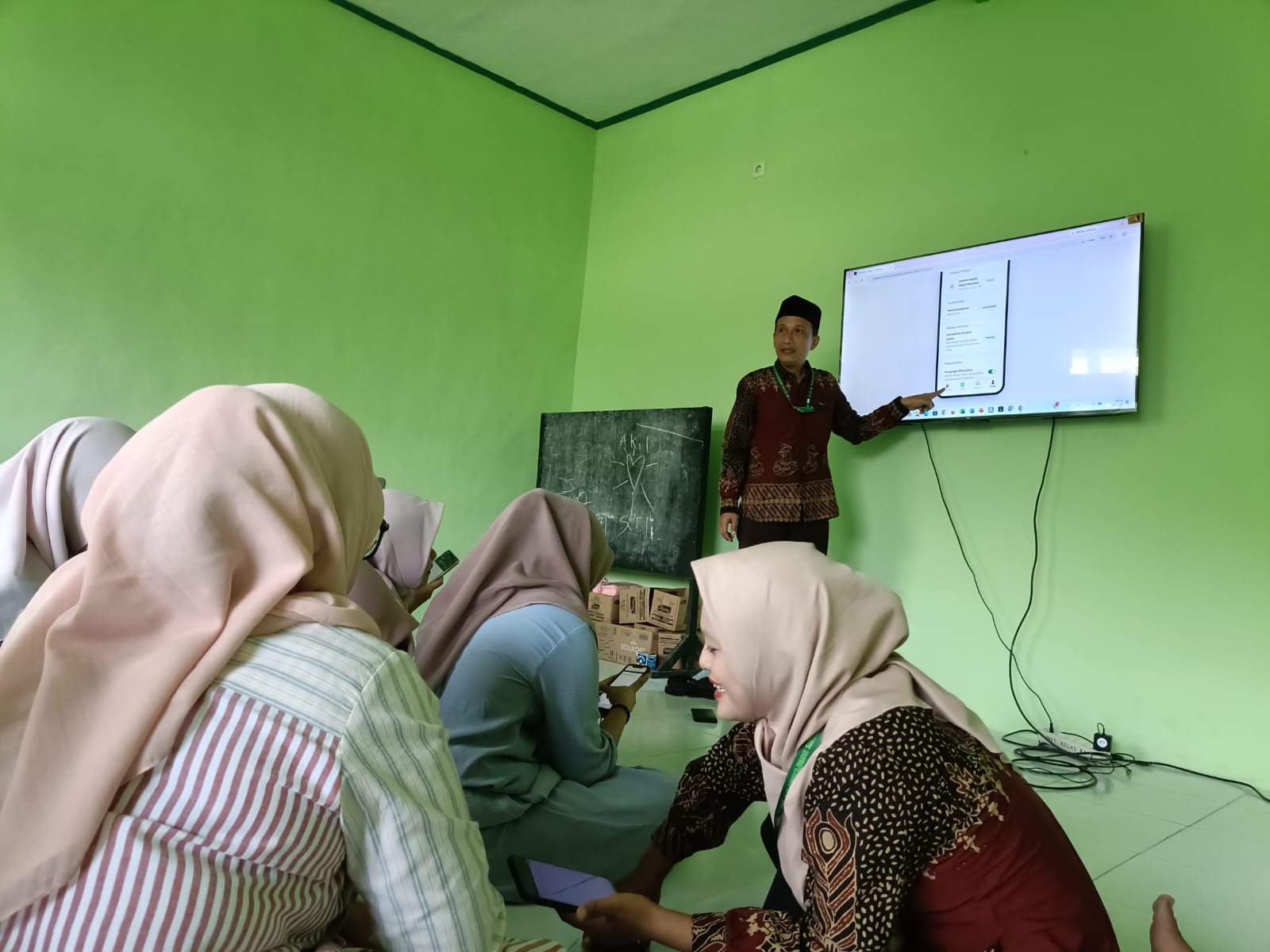 Sinkronisasi Program Sekolah dan Orang Tua Lewat Seminar Parenting