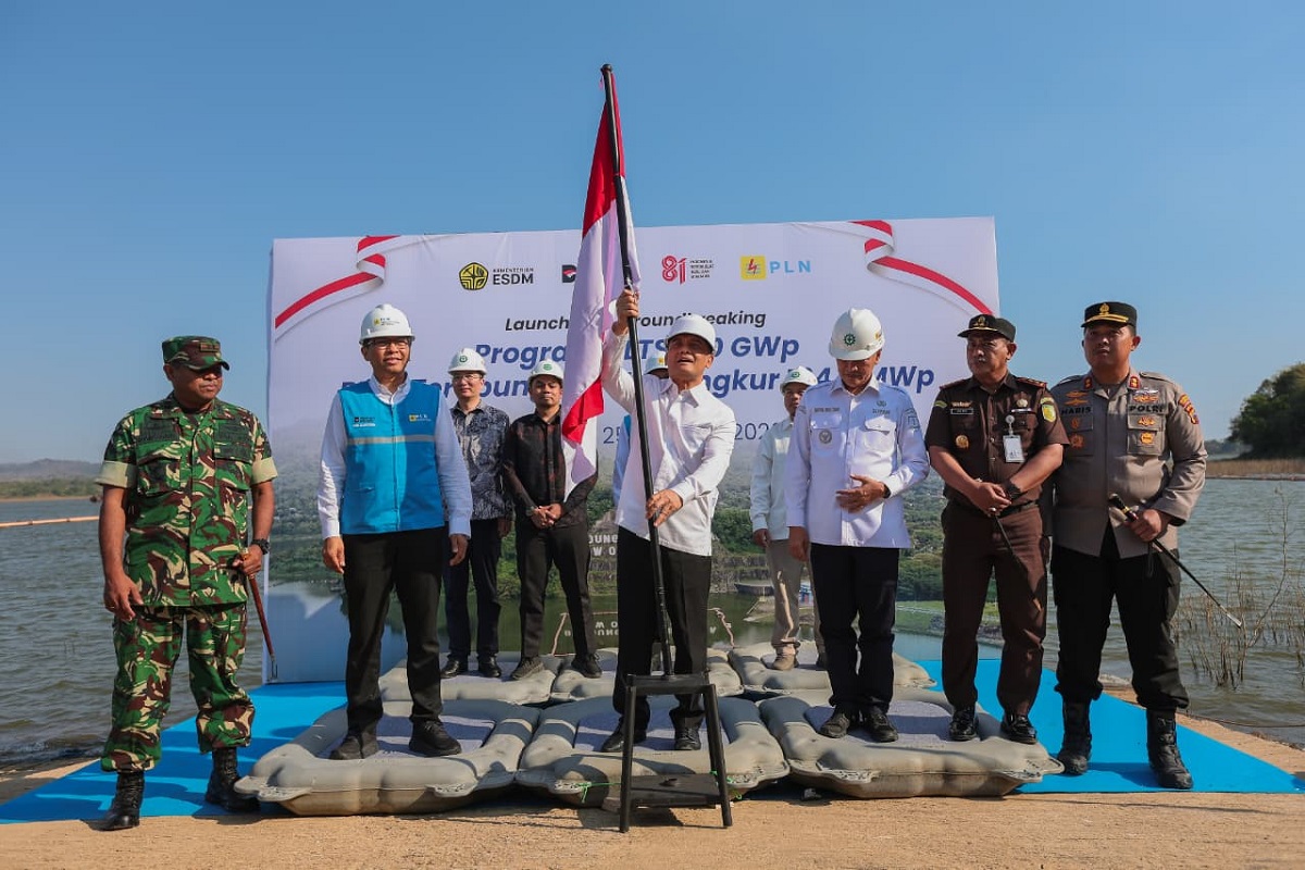 PLTS Terapung Gajah Mungkur: Tonggak Baru Kemandirian Energi