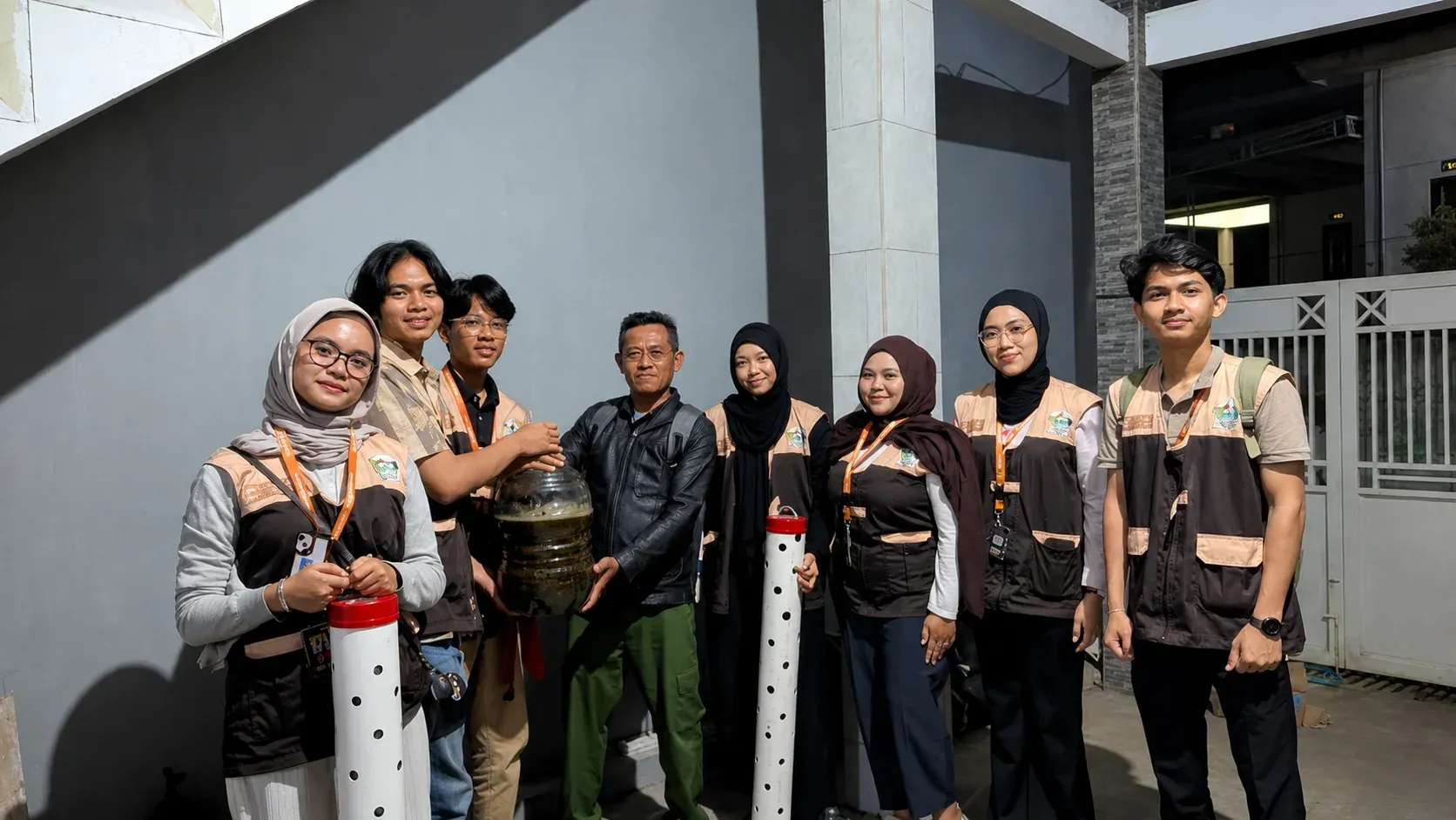 Dari Bank Pakan hingga Tepung Ikan Lokal: Jalan Baru Peternak Kecil