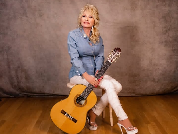 Warisan Abadi Dolly Parton: Musik, Filantropi, dan Generasi yang Ia Bentuk