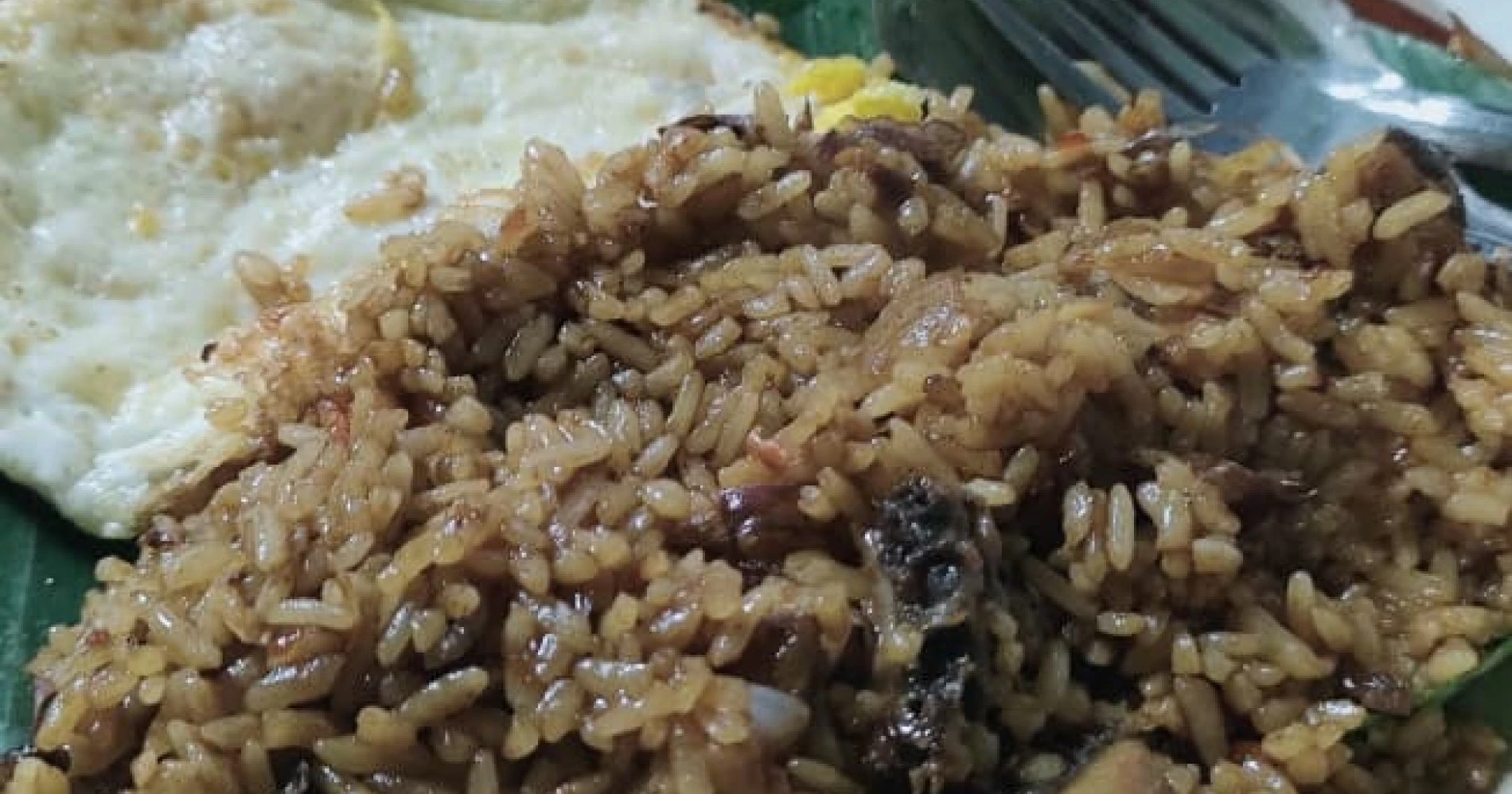 Nasi Goreng Babat Semarang dan Nasi Timbel Solo: Dua Ikon Kaki Lima yang Menjaga Rasa Asli