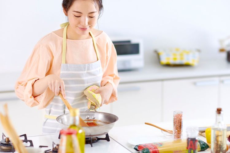 Chef Arnold dan Reynold Ungkap Bumbu Rahasia dalam Buku Resep Kolaboratif