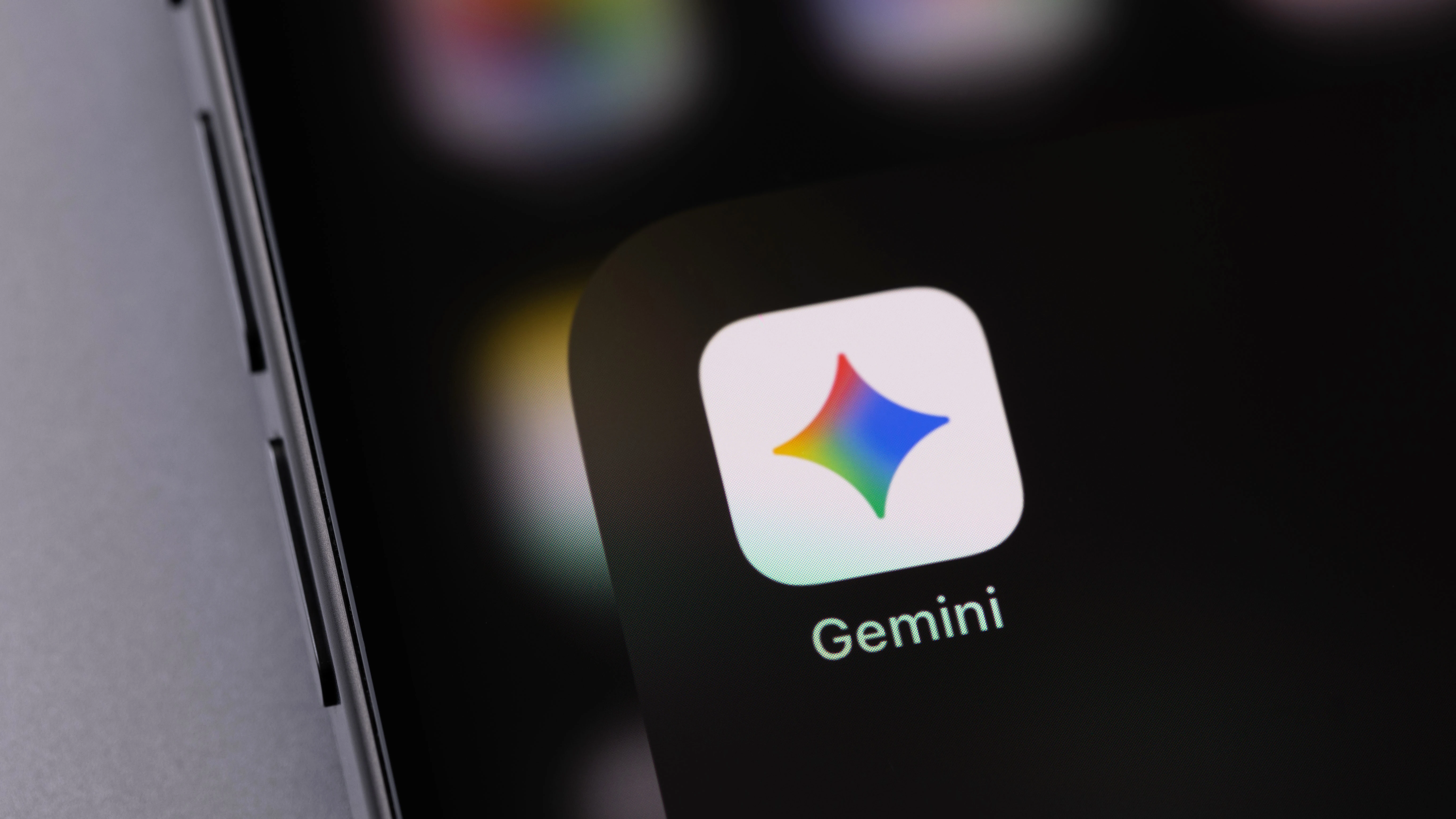 Gemini 3.5 Live dan Seni Menyela: Cara Membuat Percakapan AI Lebih Natural