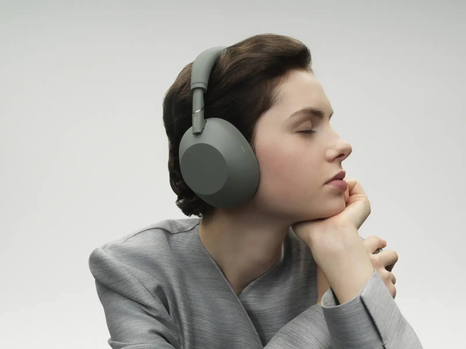 Sony WH-1000XM6 Olive Gray: Quiet Luxury untuk Audiophile Modern