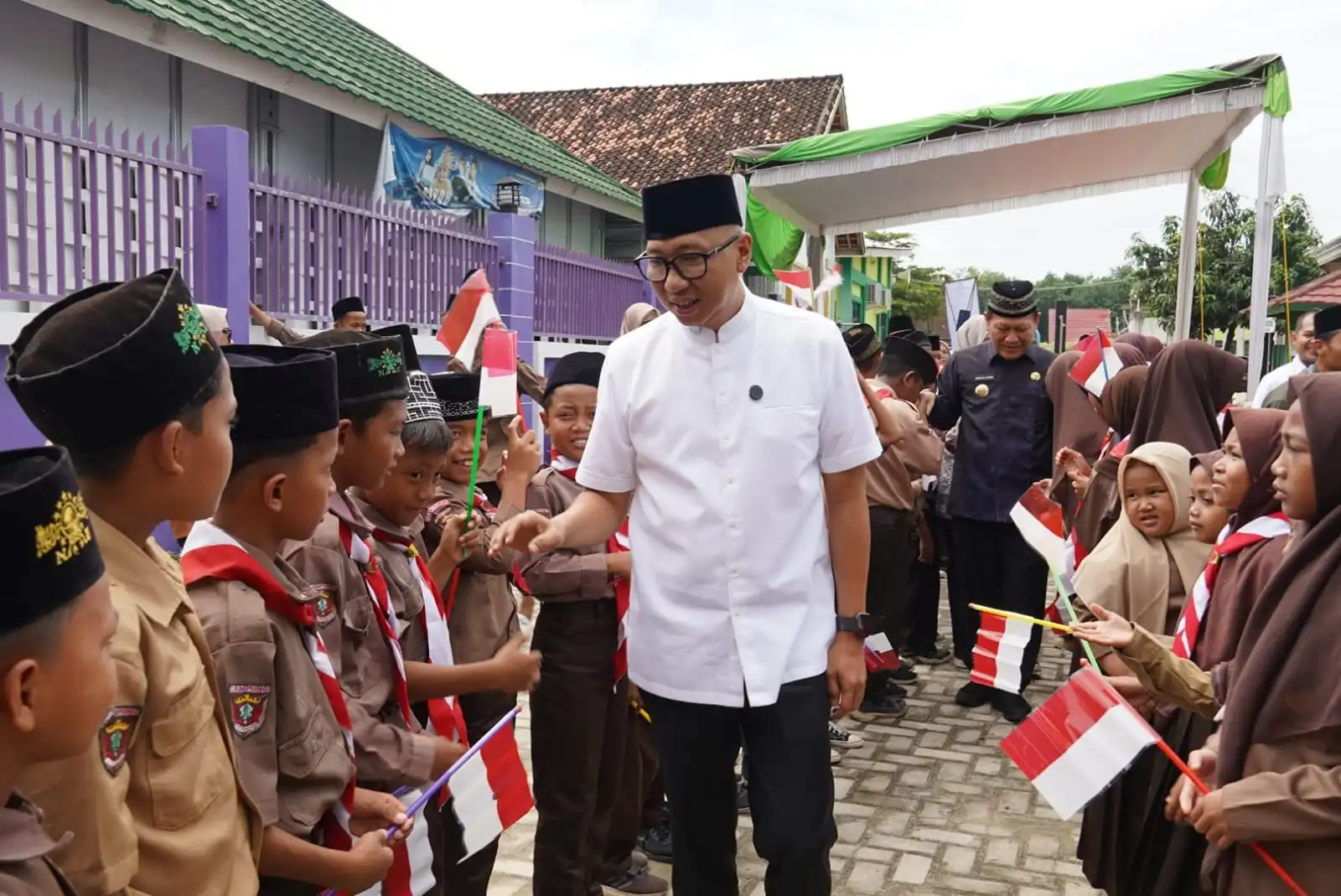 Strategi Terpadu Pembangunan Pesisir dan Desa untuk Ekonomi Lokal