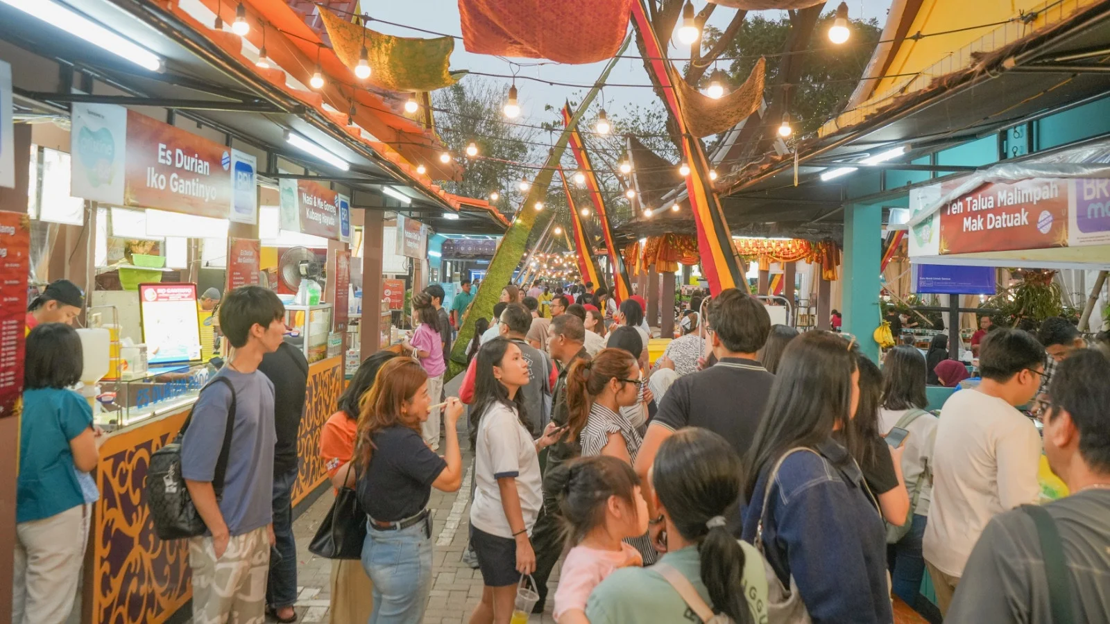 90 Tenant Kuliner Sumatera Berkumpul di Festival Kuliner Serpong