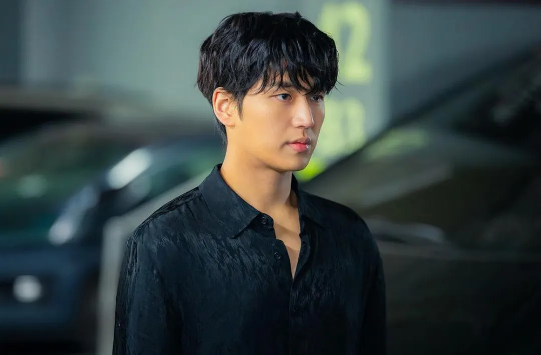 Dari Pencegat ke Pembunuh: Transformasi Gelap Kang Min Hwan di Spooky in Love