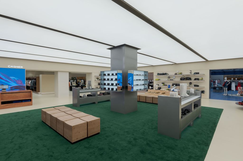 Flagship Store Terbesar Hadirkan Pengalaman Belanja Fashion Immersive