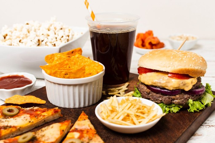 Makanan yang Harus Dihindari Sebelum Olahraga untuk Performa Optimal
