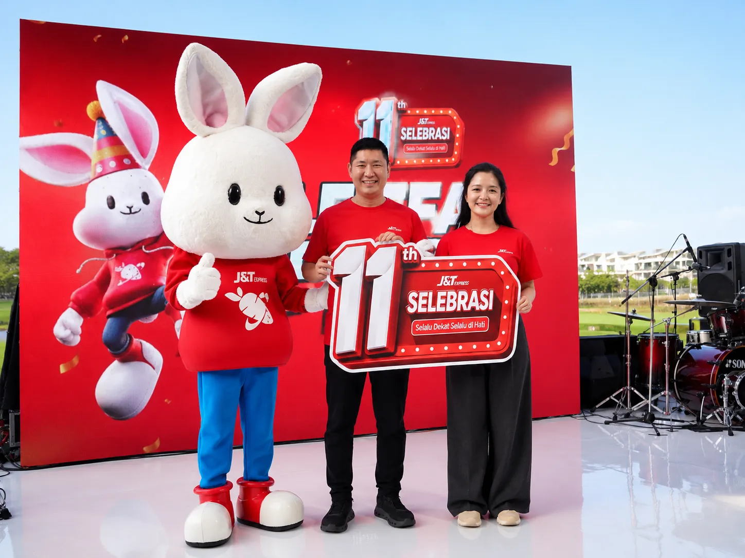 Bagaimana AI Memprediksi Lonjakan Paket dan Mengatur Kurir