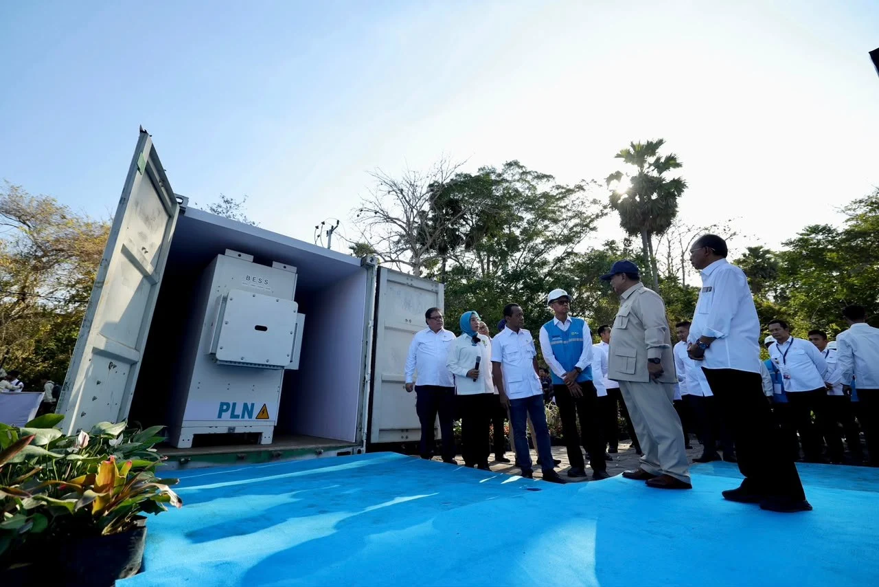 PLTS 100 GWp: Taruhan Besar Menuju Swasembada Energi