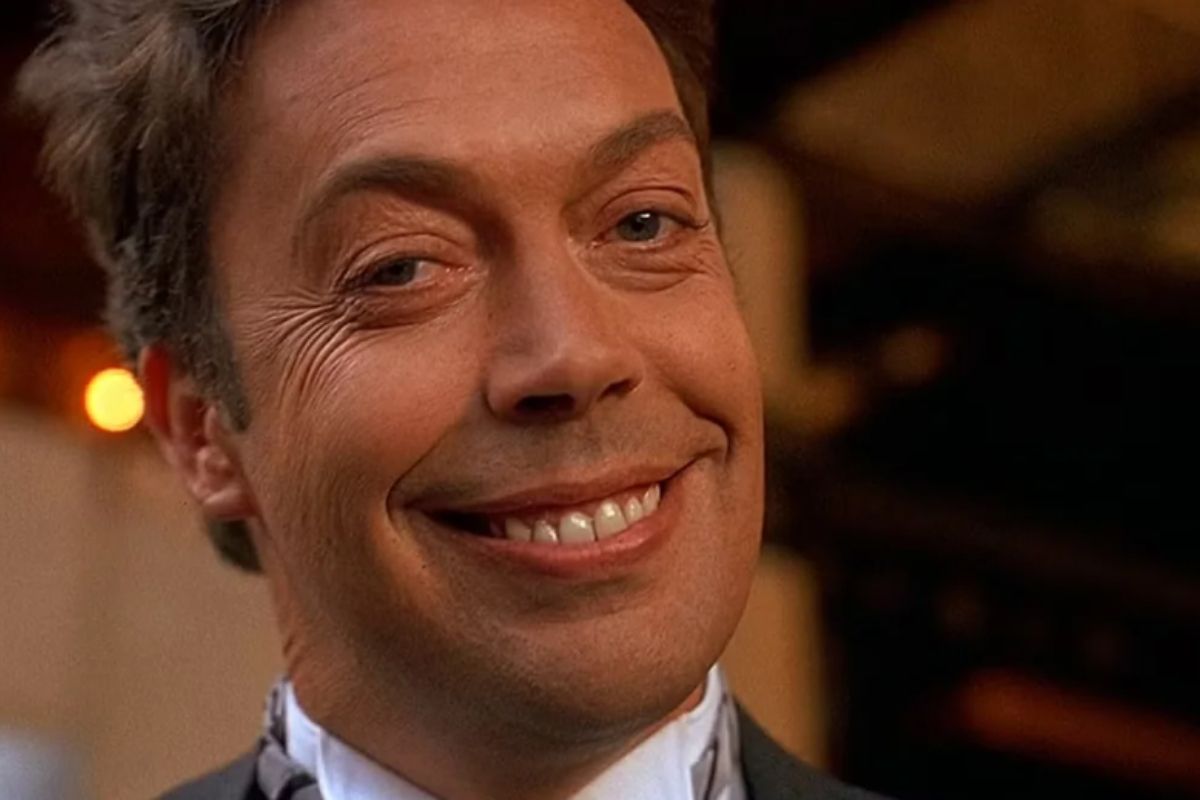 Tim Curry: Aktor Legendaris Hollywood yang Membentuk Imajinasi Beberapa Generasi