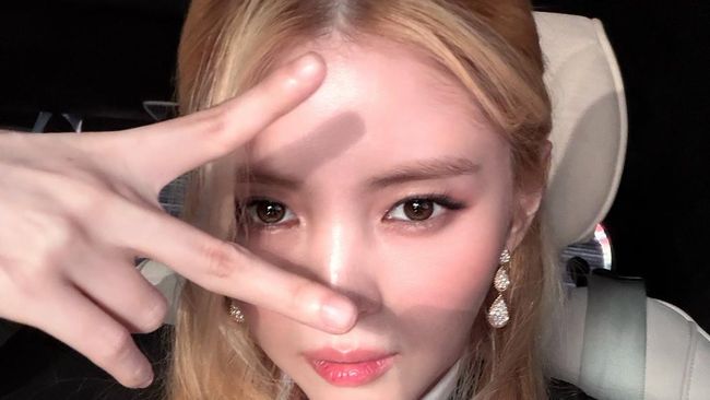 Dari Oranye Cerah hingga Blonde Sun-Kissed: Transformasi Rambut Selebriti yang Menginspirasi
