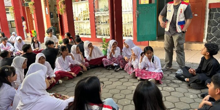 Dari Ecoprint hingga Daur Ulang: Proyek Kreatif yang Membentuk Murid Peduli Lingkungan