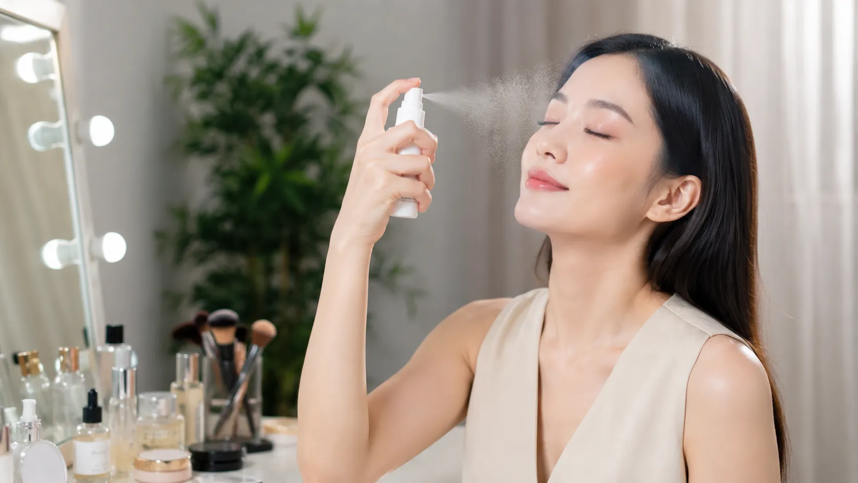 Sunscreen Menggumpal saat Ditimpa Makeup? Penyebab dan Cara Mengatasinya