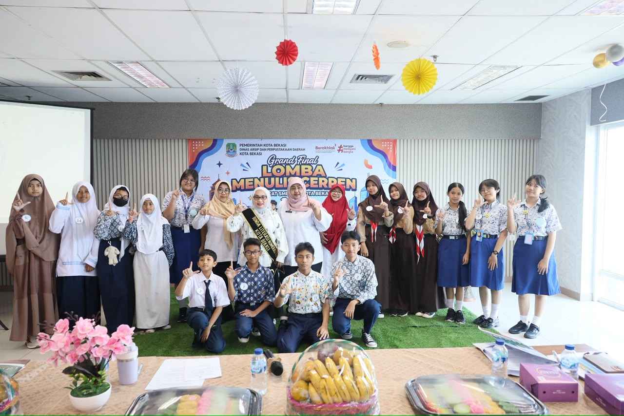 15 Pelajar Bersaing di Final Lomba Menulis Cerpen SMP di Bekasi