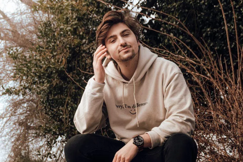 Pilih Model Rambut Sesuai Bentuk Wajah: Panduan Lengkap